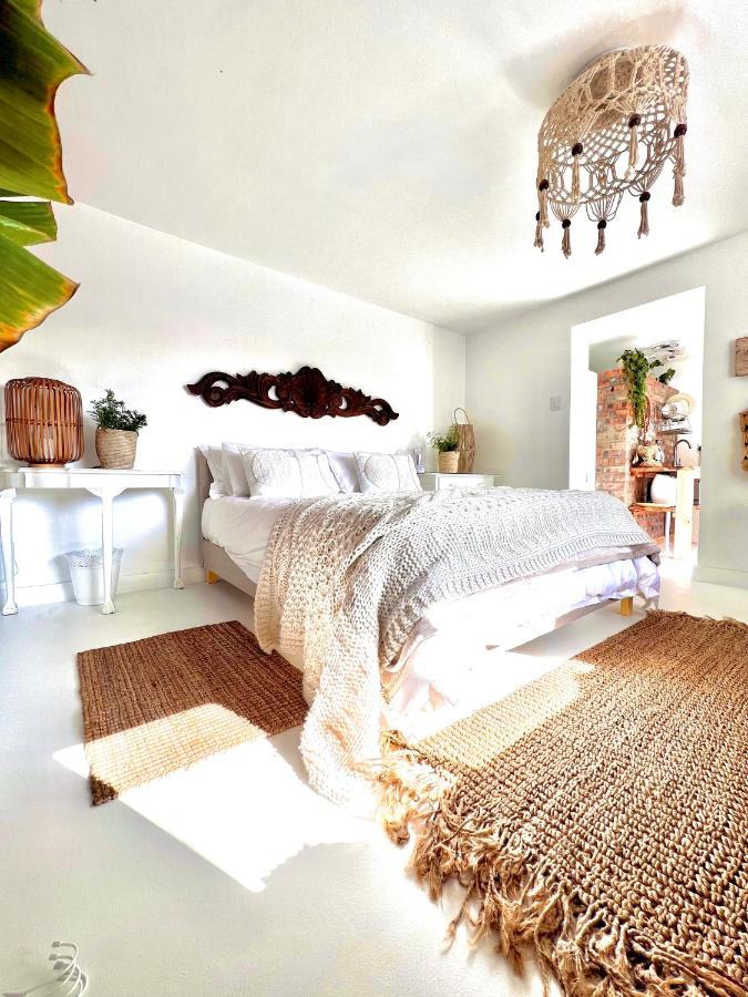 Sunny Bali Cottage Mossel Bay Exteriör bild